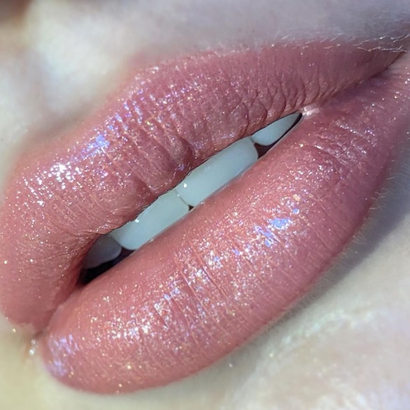 🧞‍♂️LE🧞‍♂️MAC Aladdin Collection Lip Glass- Diamond In The Rough - Picture 3 of 16